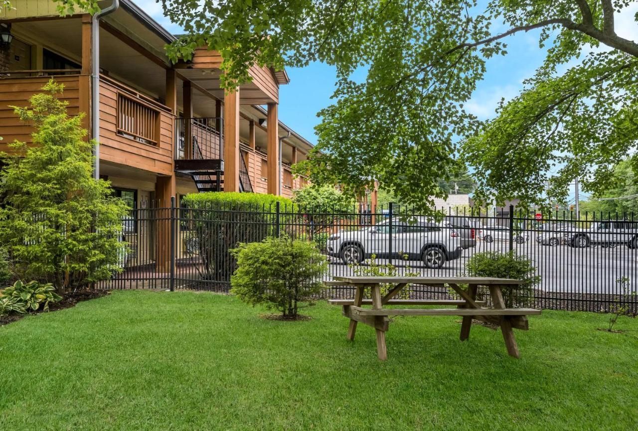 Surestay Plus By Best Western Woodbury Inn Esterno foto