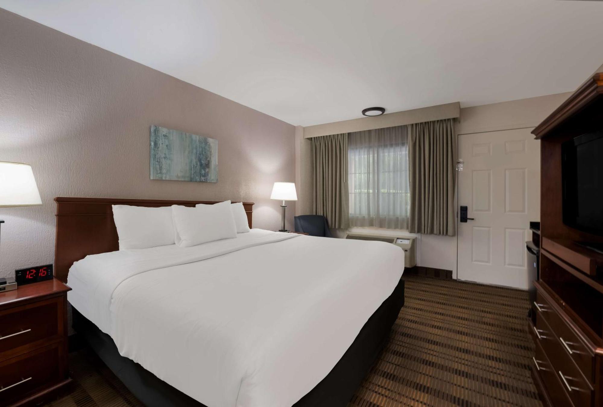 Surestay Plus By Best Western Woodbury Inn Esterno foto