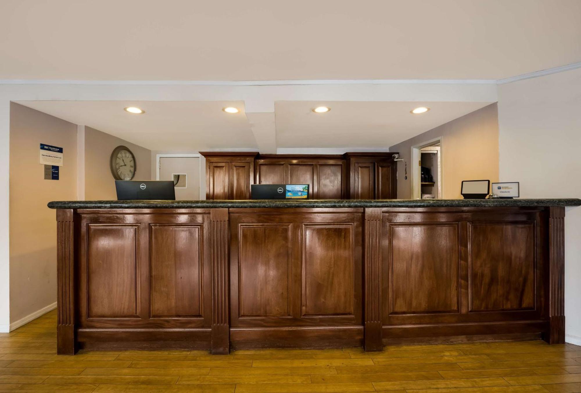 Surestay Plus By Best Western Woodbury Inn Esterno foto